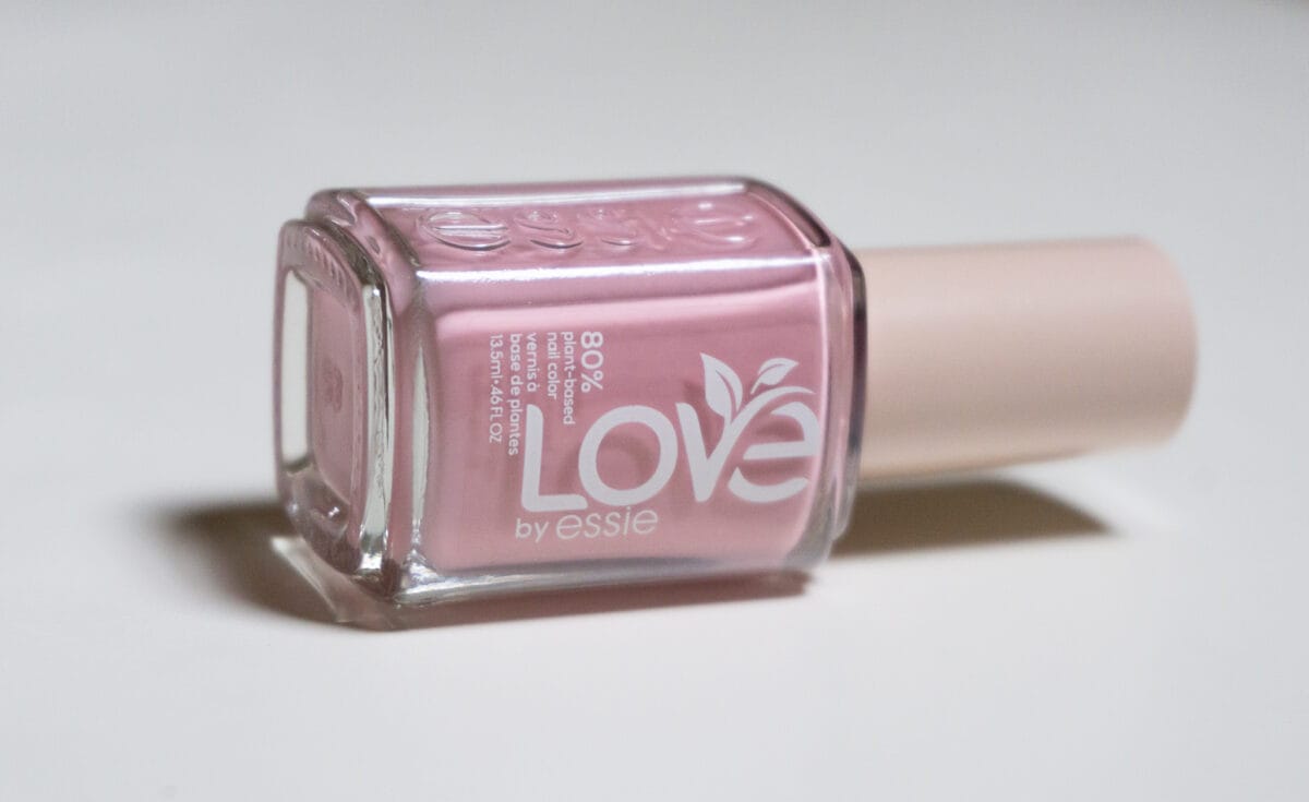 review by in Free Swatch Noae and Essie Nails of - me Love