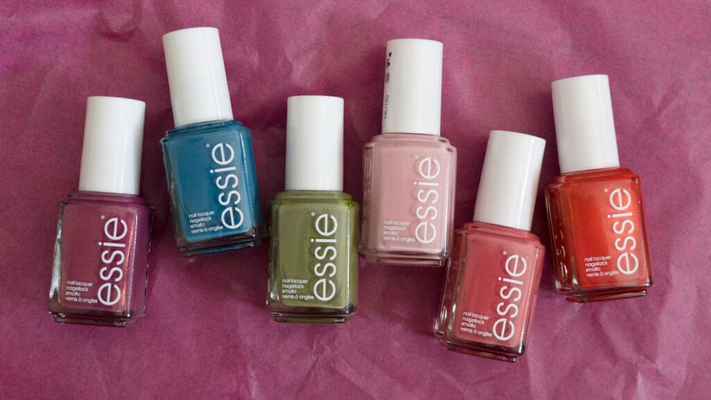 Swatches of the new Essie Ferris of them all collection (for Summer 2021)