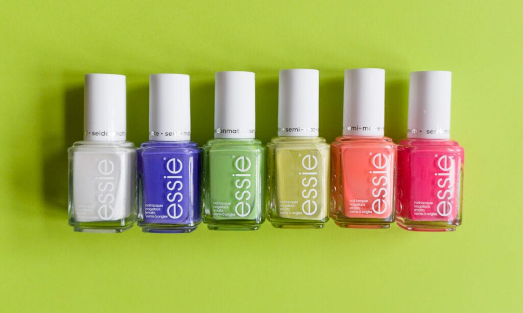 Swatches of Essie Have a ball (Summer 2021)